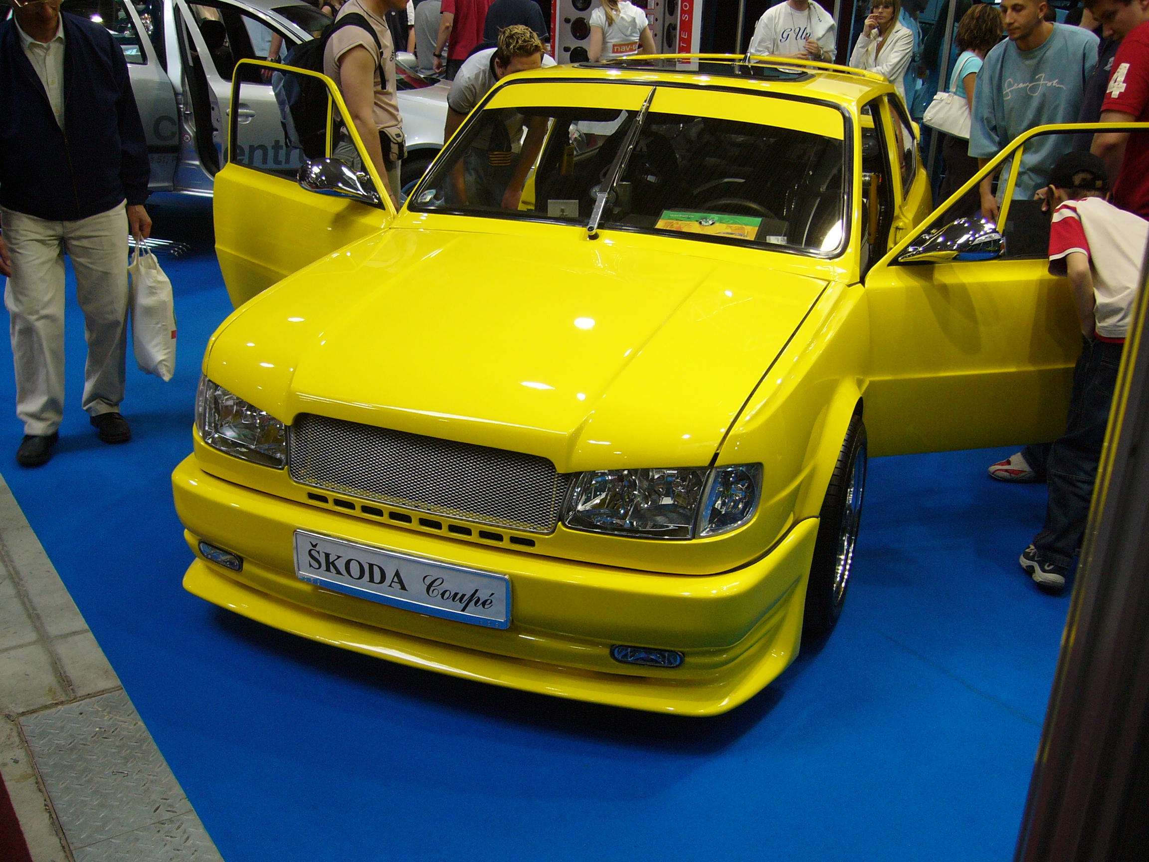 Tuning Praha 100.jpg