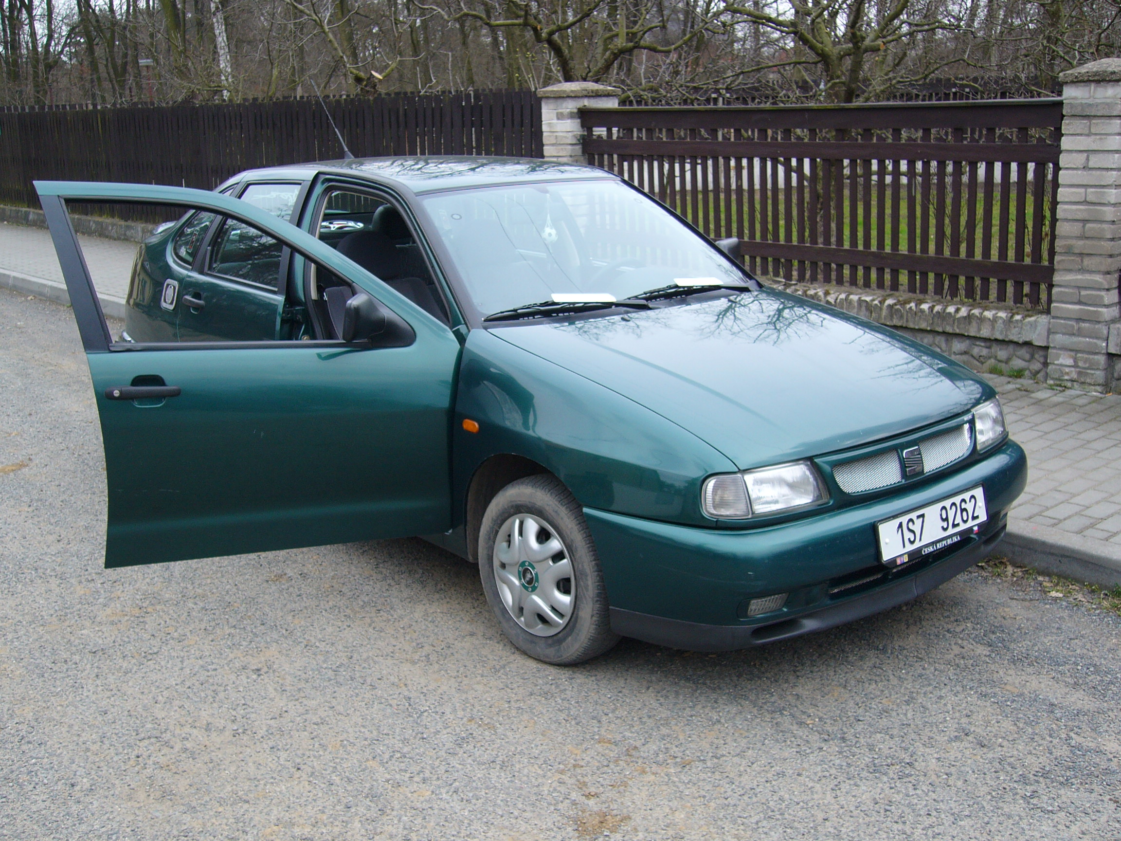 seat cordoba 017.jpg